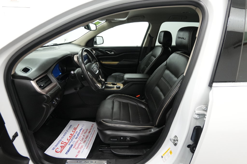 2017 GMC Acadia