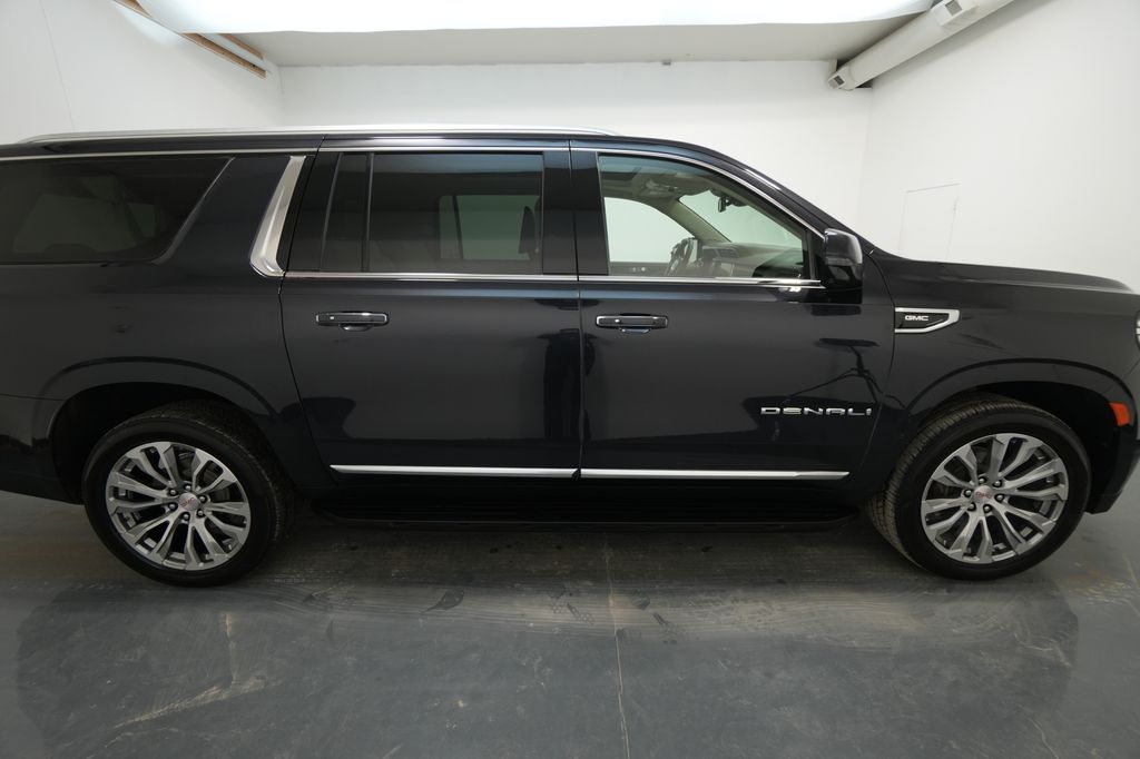 2023 GMC Yukon XL