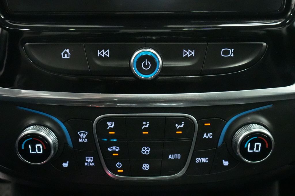 2019 Chevrolet Traverse 3LT - Photo 38