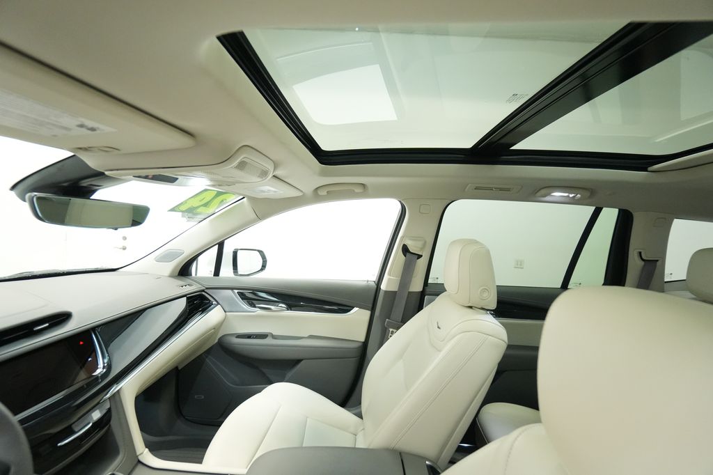 2024 Cadillac XT6
