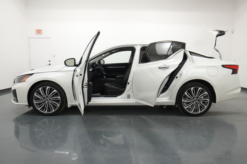 2024 Nissan Altima