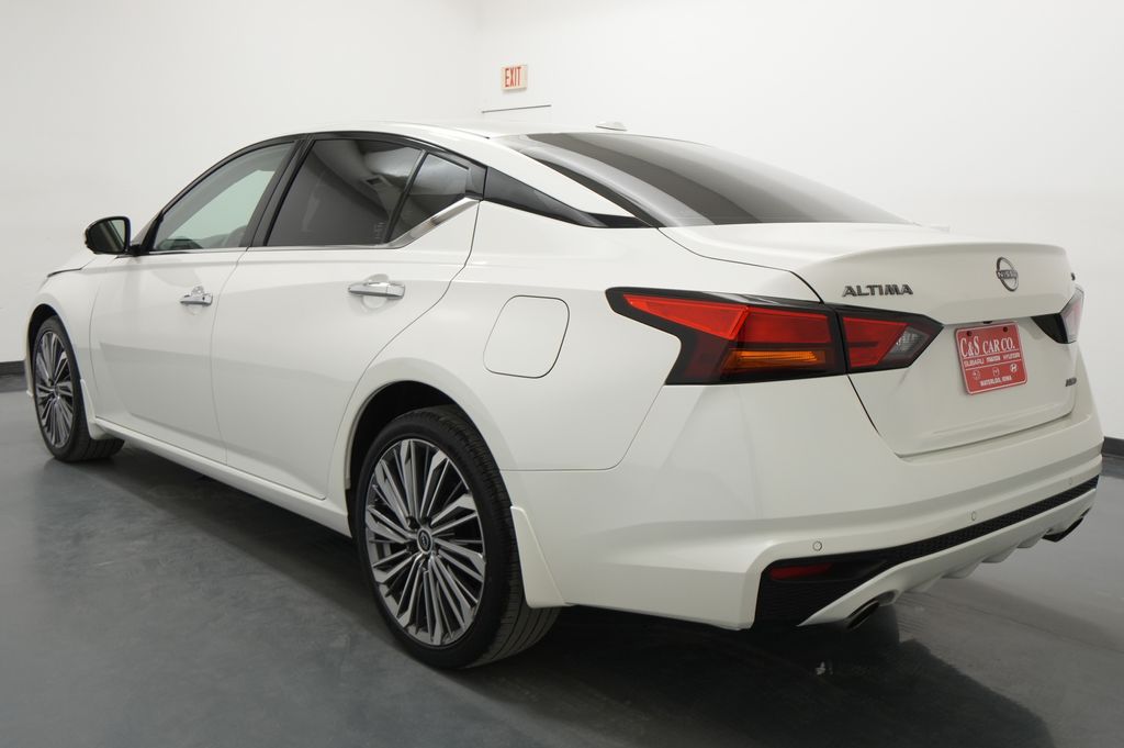 2024 Nissan Altima