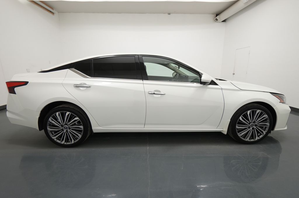 2024 Nissan Altima