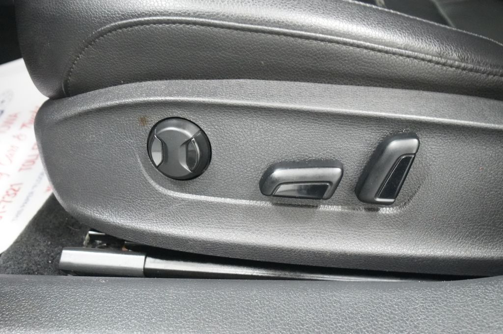 2015 Volkswagen Passat Limited Edition - Photo 15