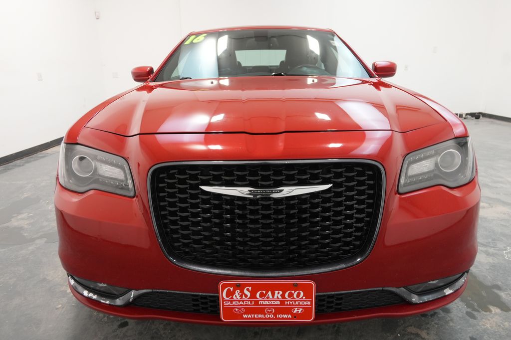2016 Chrysler 300