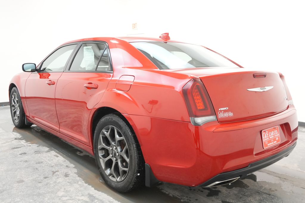 2016 Chrysler 300