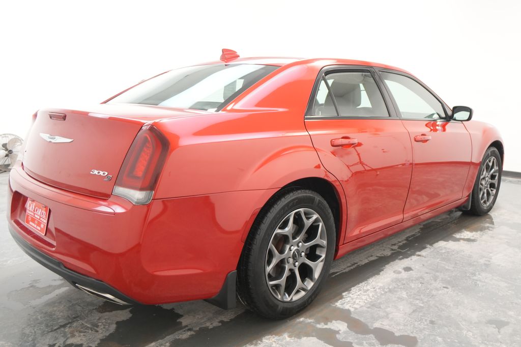 2016 Chrysler 300