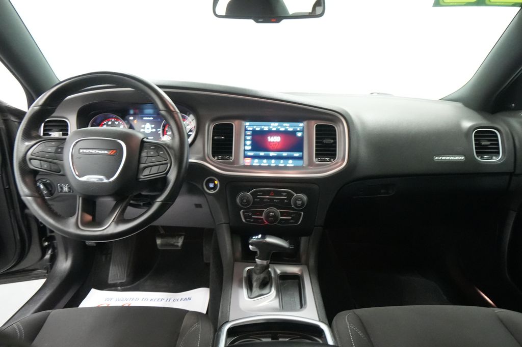 2022 Dodge Charger SXT - Photo 30