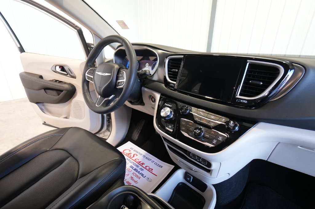 2024 Chrysler Pacifica