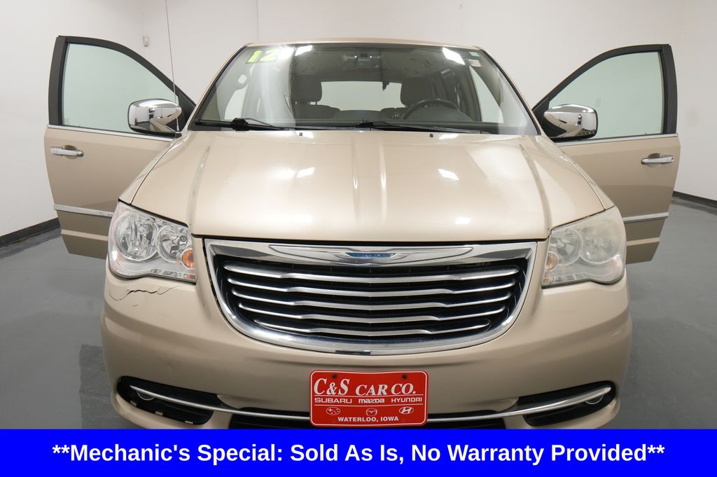 2012 Chrysler Town and Country