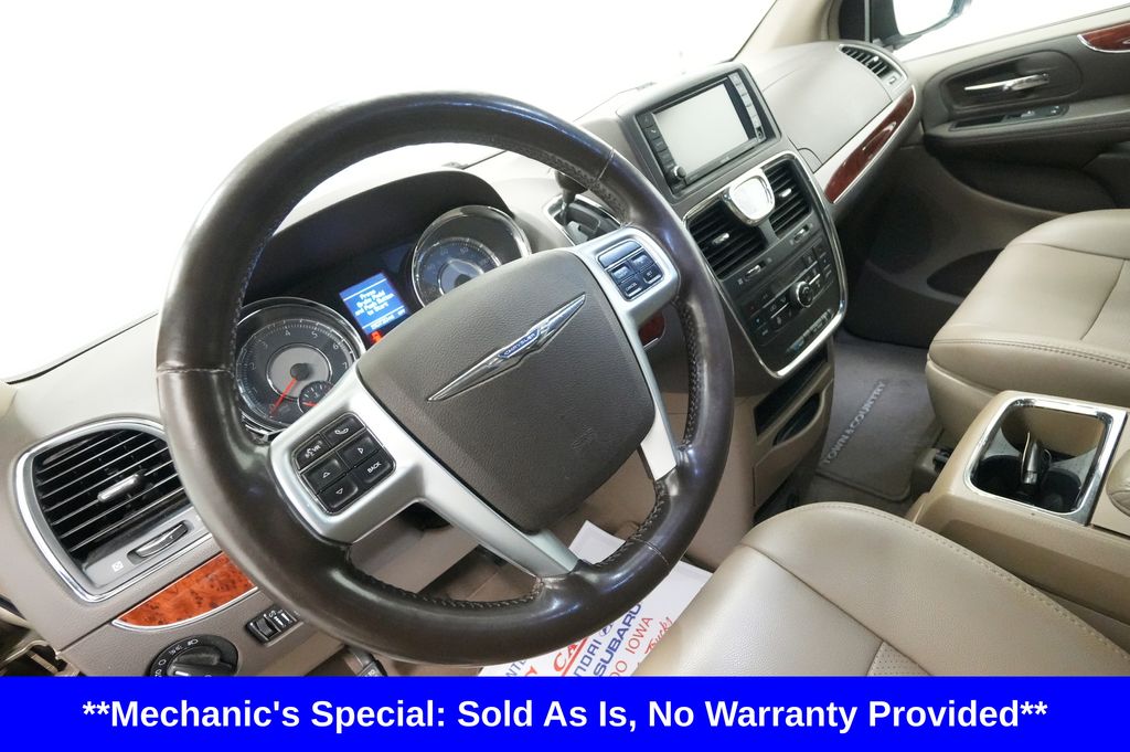 2012 Chrysler Town and Country