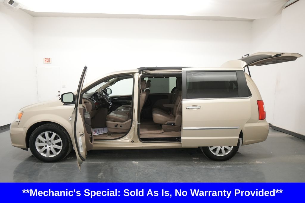 2012 Chrysler Town and Country