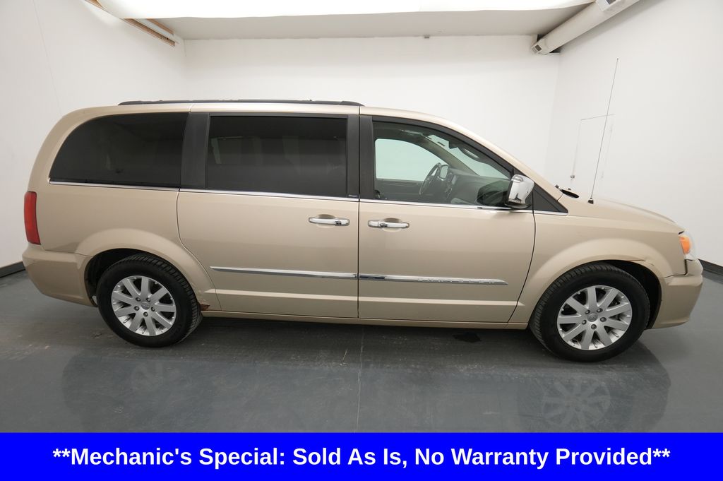 2012 Chrysler Town and Country