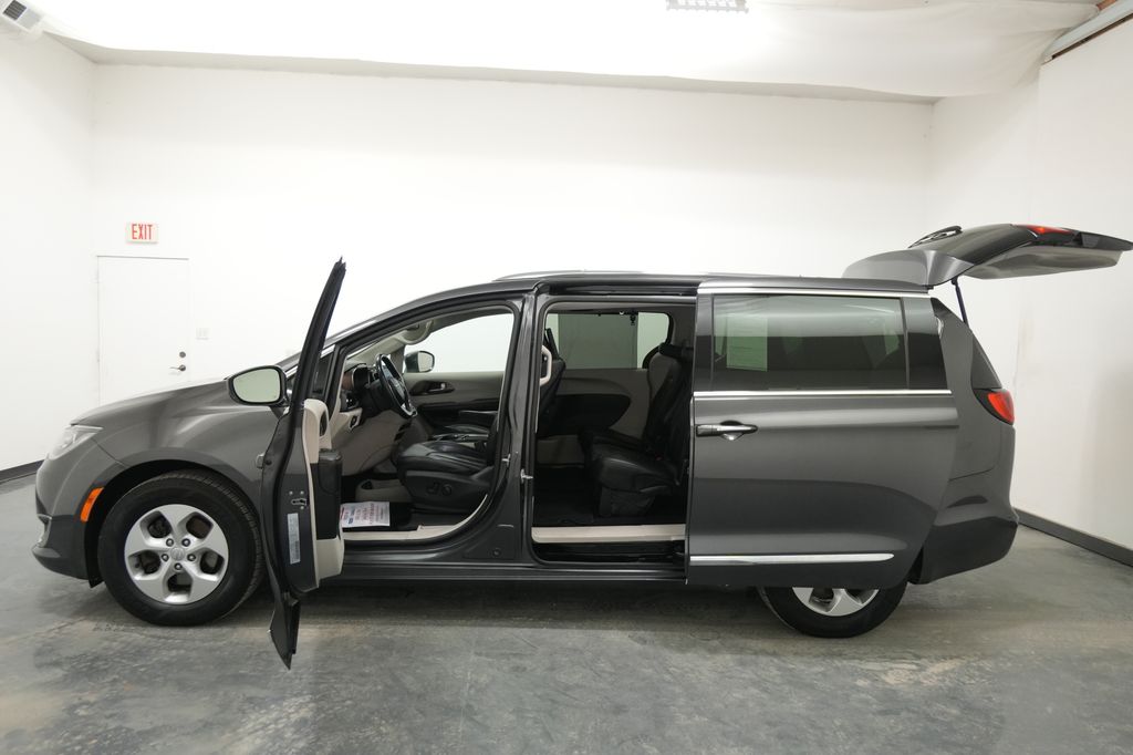 2017 Chrysler Pacifica