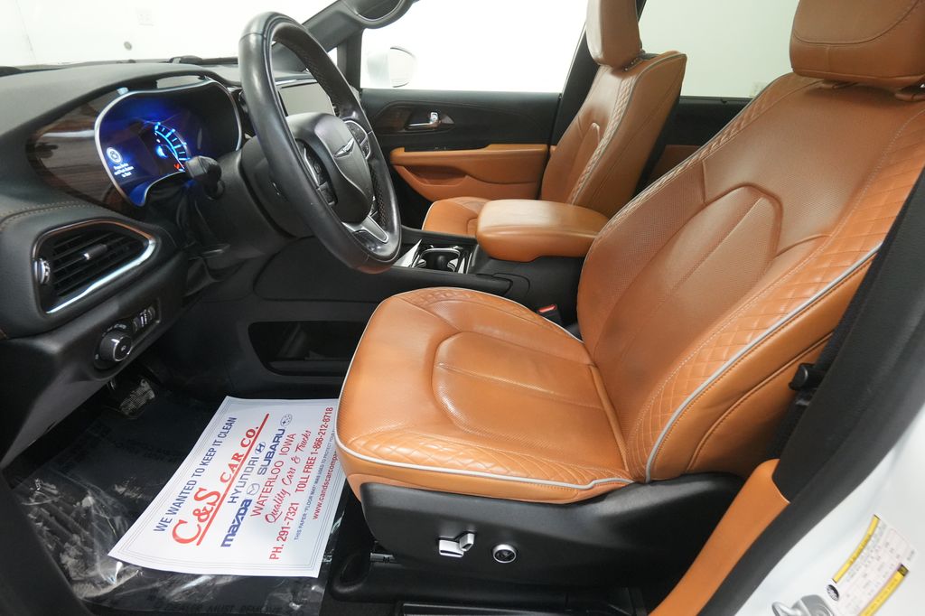 2022 Chrysler Pacifica Hybrid