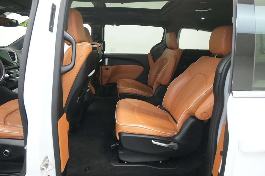 2022 Chrysler Pacifica Hybrid