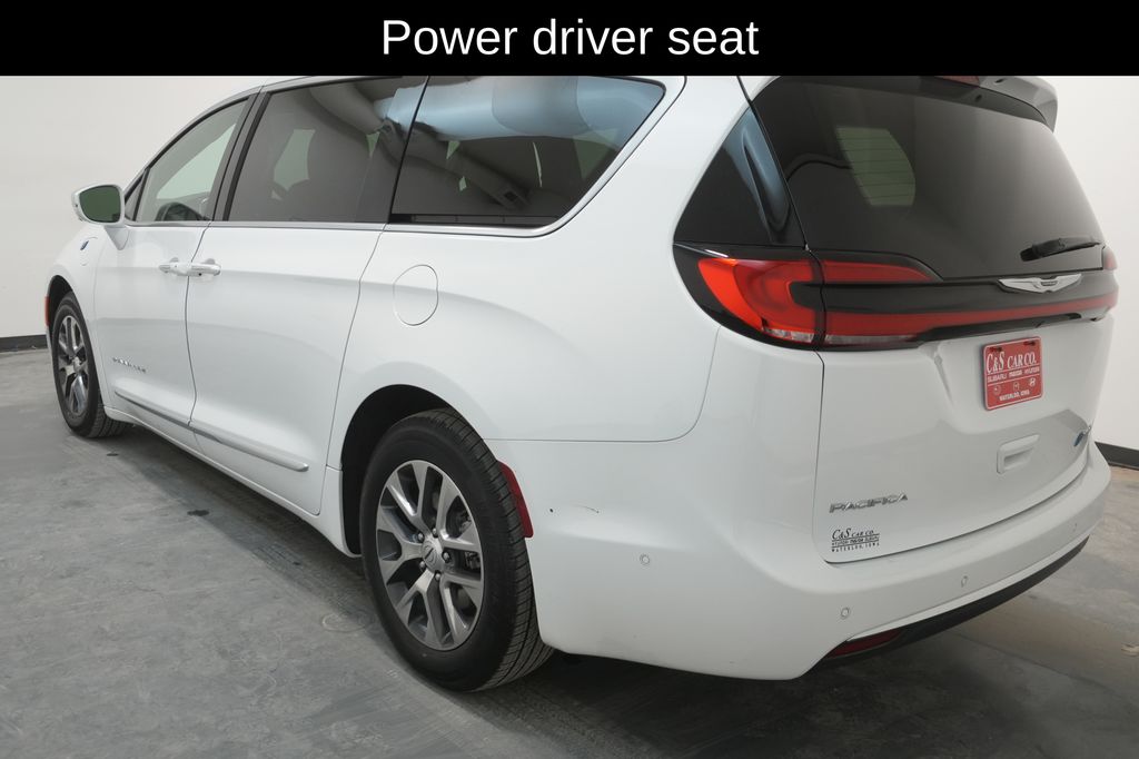 2022 Chrysler Pacifica Hybrid