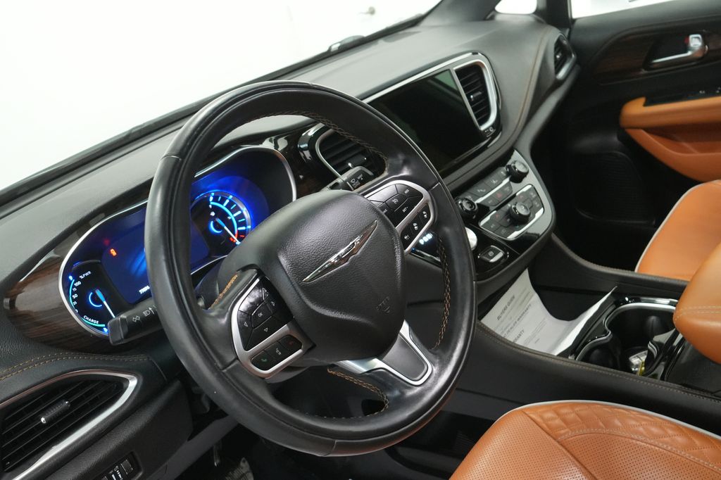 2022 Chrysler Pacifica Hybrid