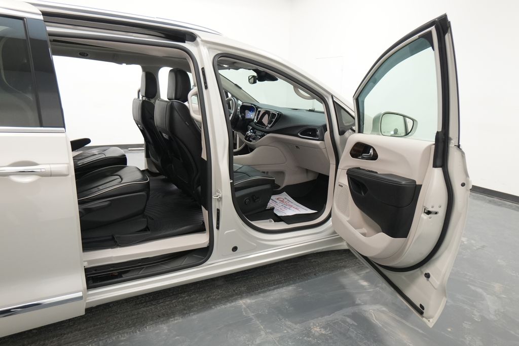 2021 Chrysler Pacifica Hybrid