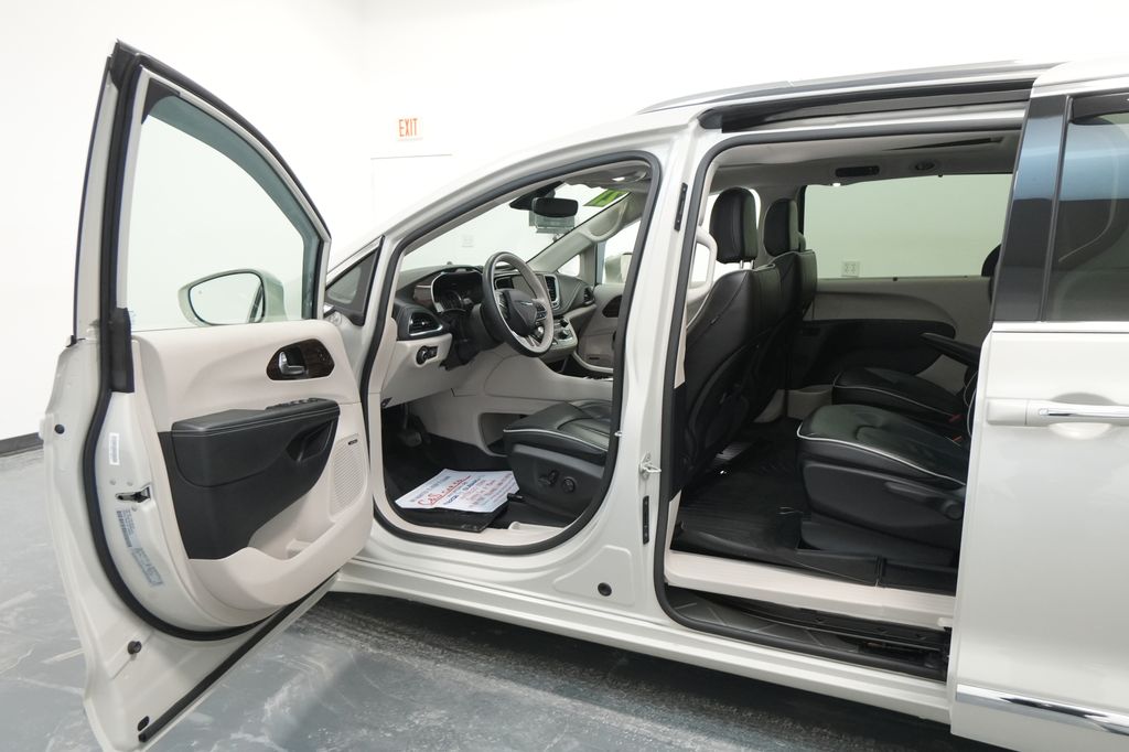 2021 Chrysler Pacifica Hybrid