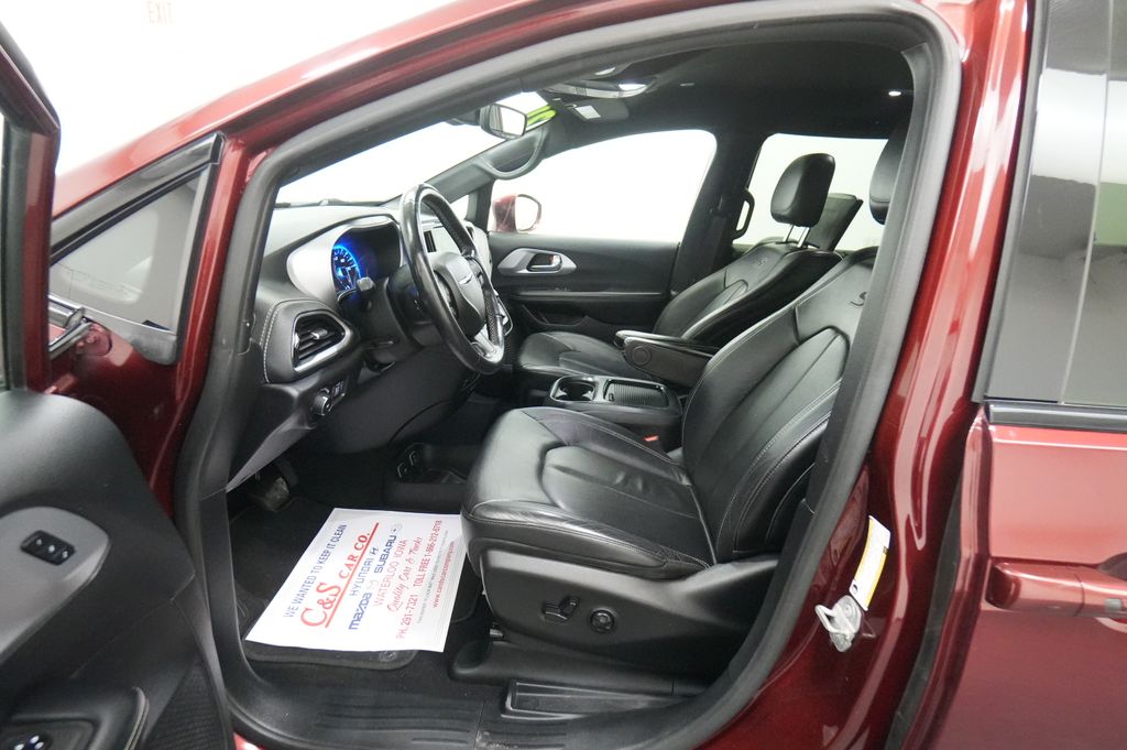 2021 Chrysler Pacifica Touring L - Photo 15