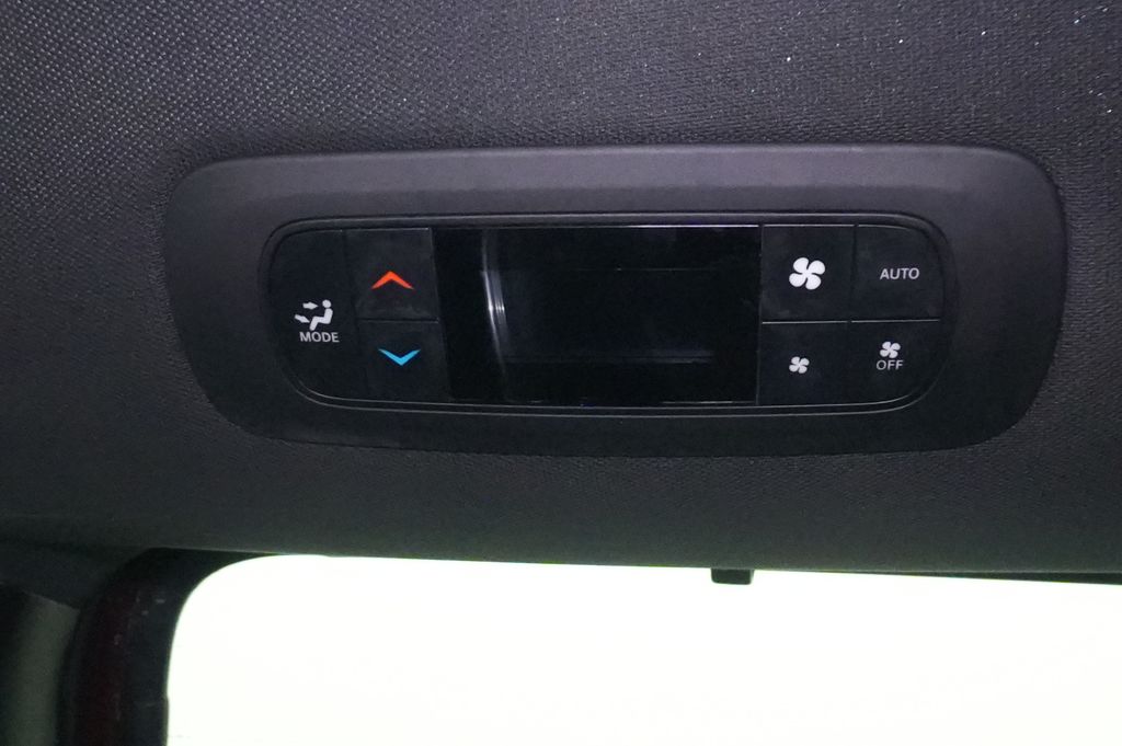 2021 Chrysler Pacifica Touring L - Photo 22