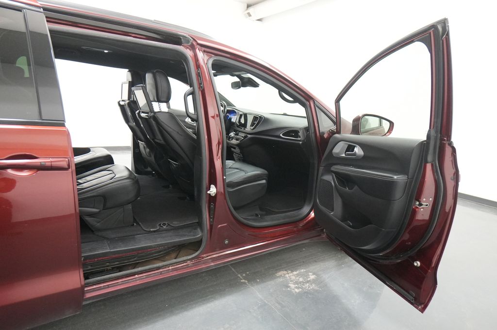 2021 Chrysler Pacifica Touring L - Photo 33