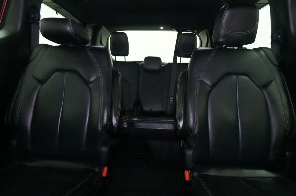 2021 Chrysler Pacifica Touring L - Photo 18