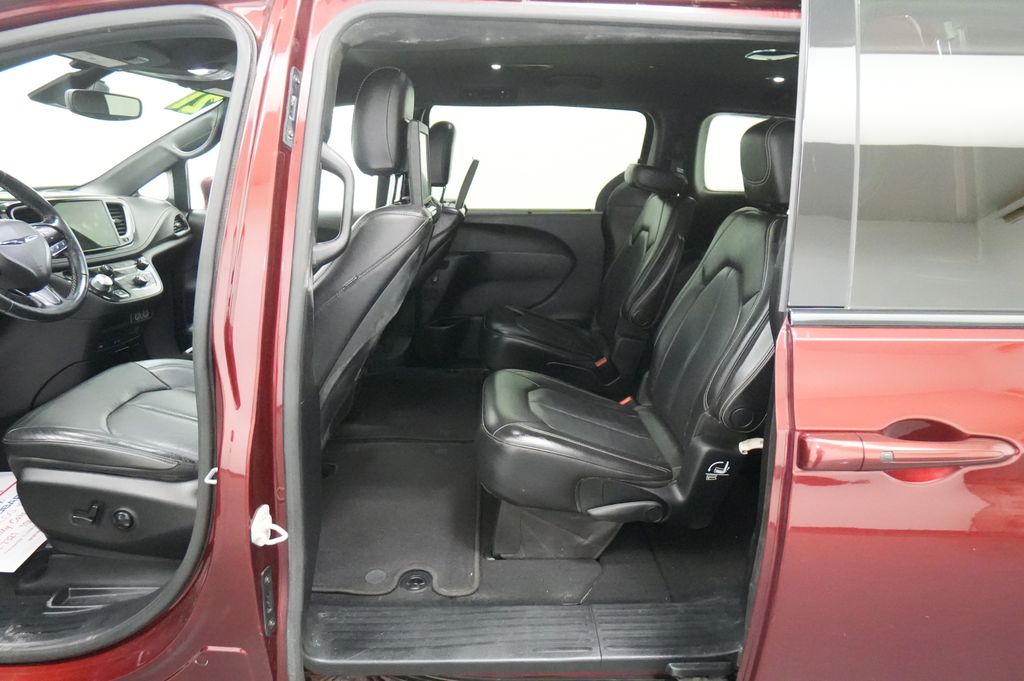 2021 Chrysler Pacifica Touring L - Photo 20