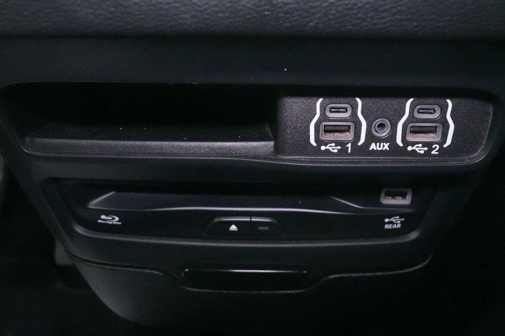 2021 Chrysler Pacifica Touring L - Photo 37