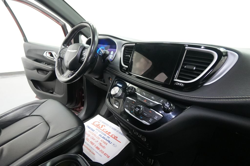 2021 Chrysler Pacifica Touring L - Photo 31