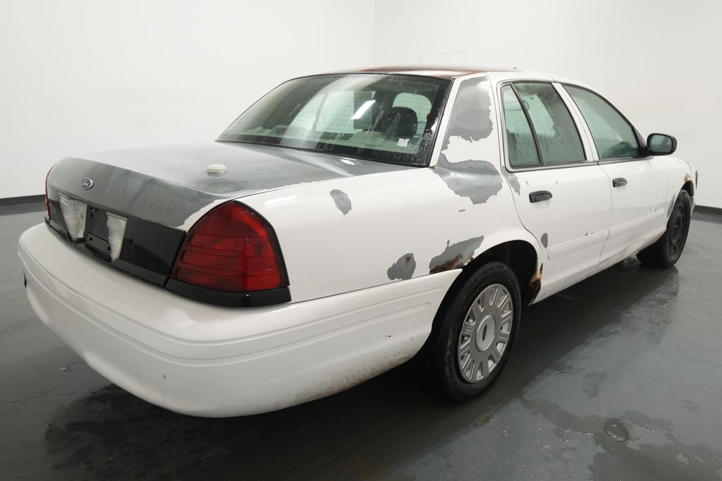 2004 Ford Crown Victoria