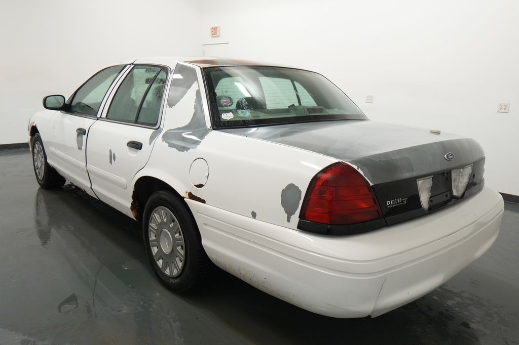 2004 Ford Crown Victoria