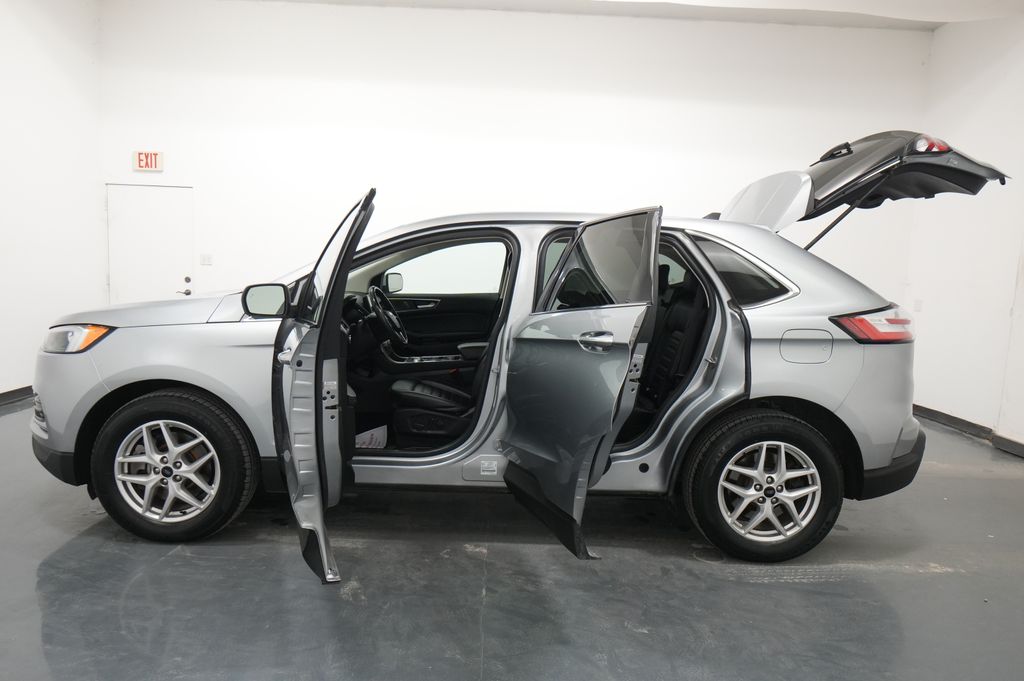 2023 Ford Edge SEL - Photo 23