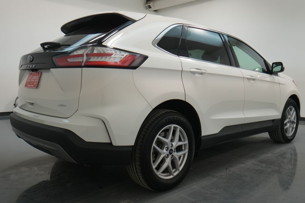 2021 Ford Edge