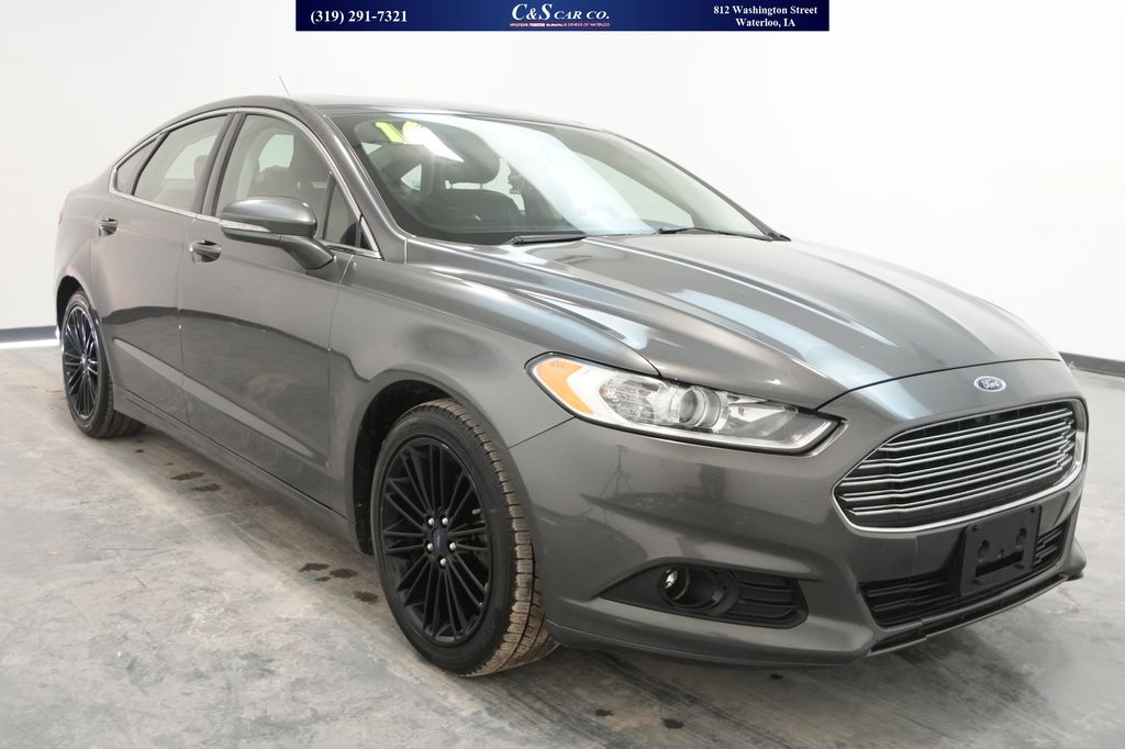Used 2016 Ford Fusion SE Cars
