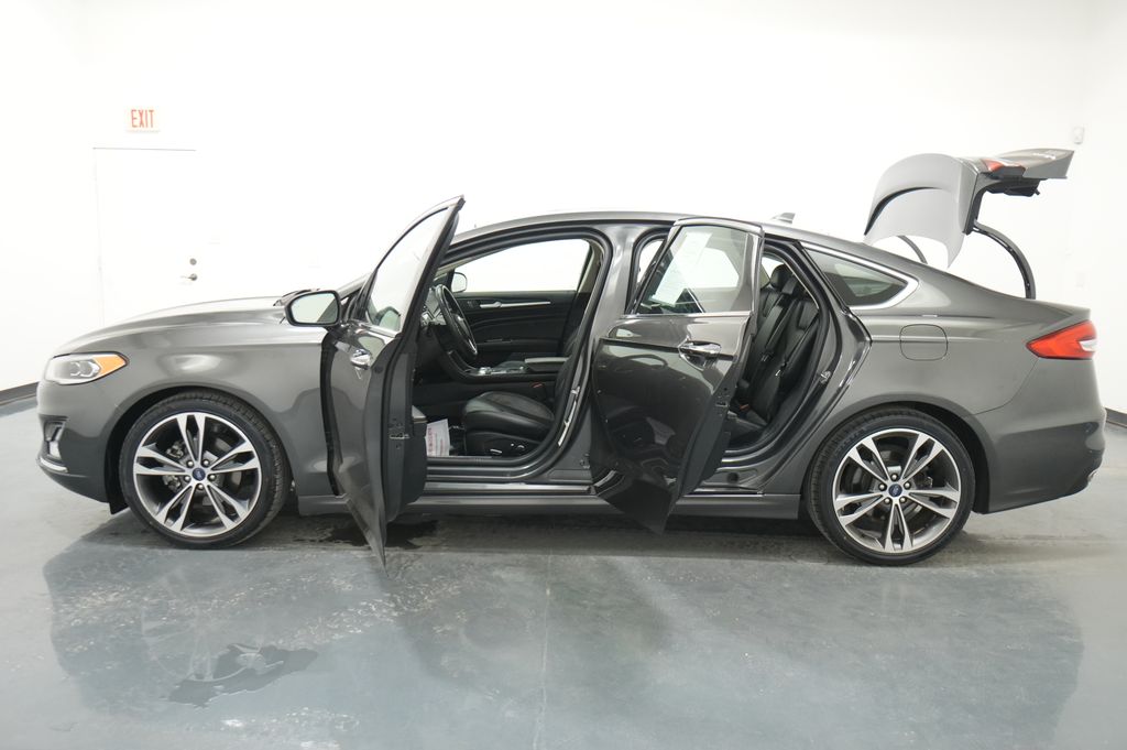 2020 Ford Fusion Titanium - Photo 23