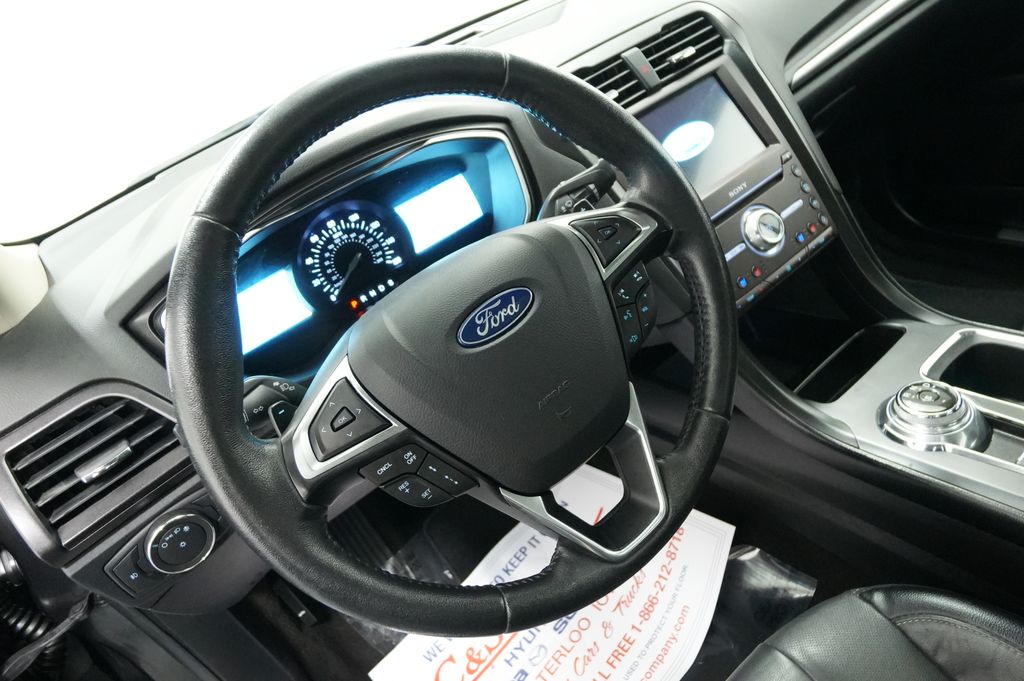 2020 Ford Fusion Titanium - Photo 12
