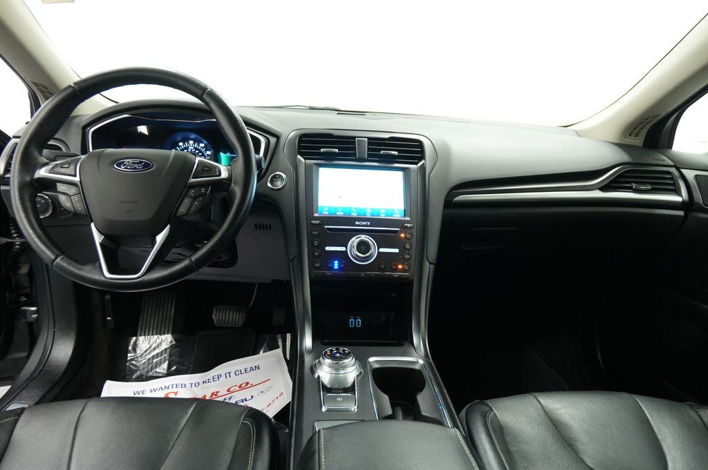 2020 Ford Fusion Titanium - Photo 29