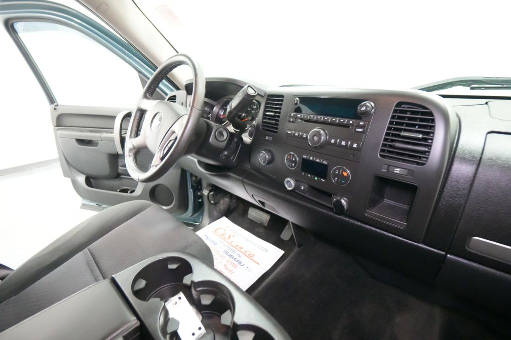 2010 Chevrolet Silverado 1500 LT - Photo 25