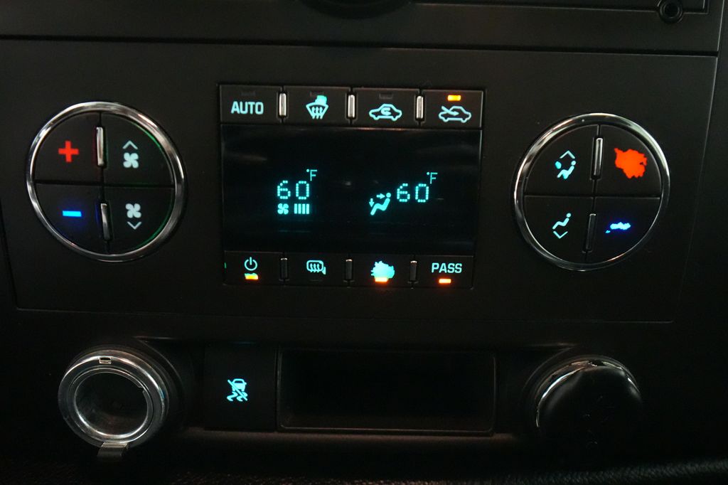 2010 Chevrolet Silverado 1500 LT - Photo 30