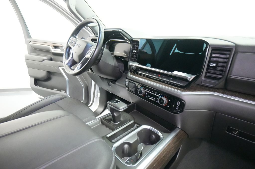 2023 Chevrolet Silverado 1500 LT Trail Boss - Photo 28