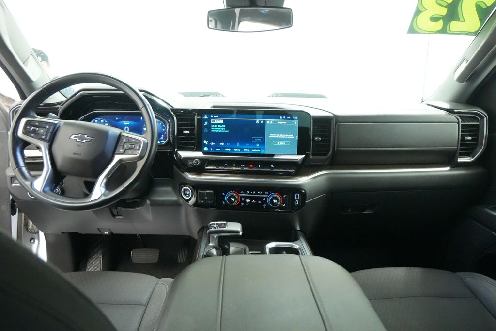 2023 Chevrolet Silverado 1500 LT Trail Boss - Photo 31