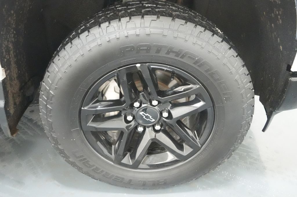 2023 Chevrolet Silverado 1500 LT Trail Boss - Photo 11