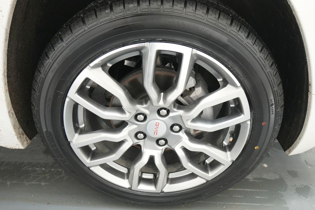 2024 GMC Terrain Denali - Photo 11