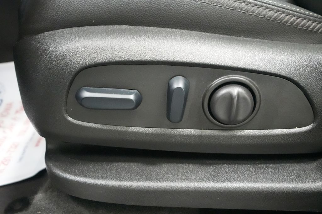 2024 GMC Terrain Denali - Photo 17
