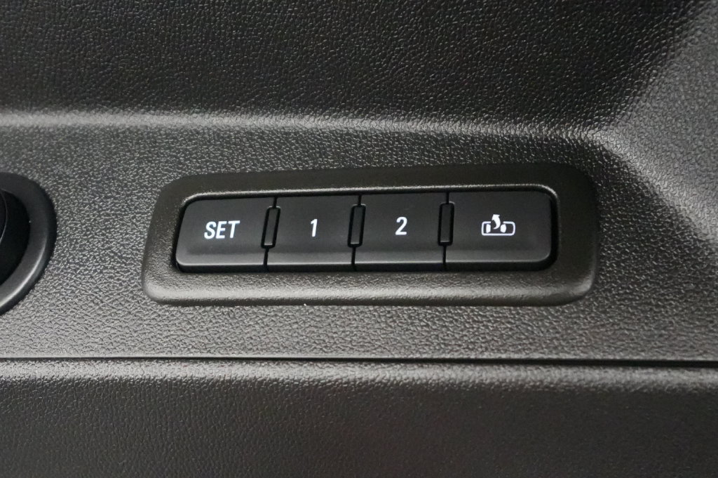 2023 Chevrolet Equinox Premier - Photo 18
