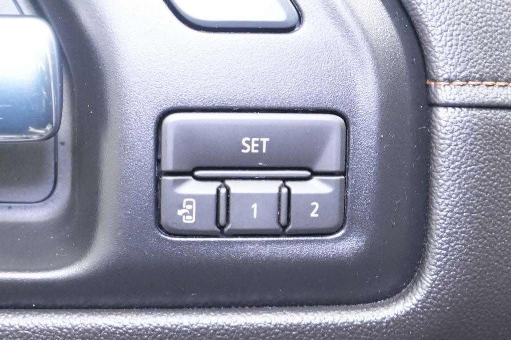 2020 GMC Sierra 1500 AT4 - Photo 23