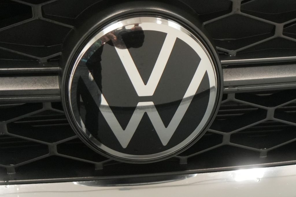 2024 Volkswagen Taos