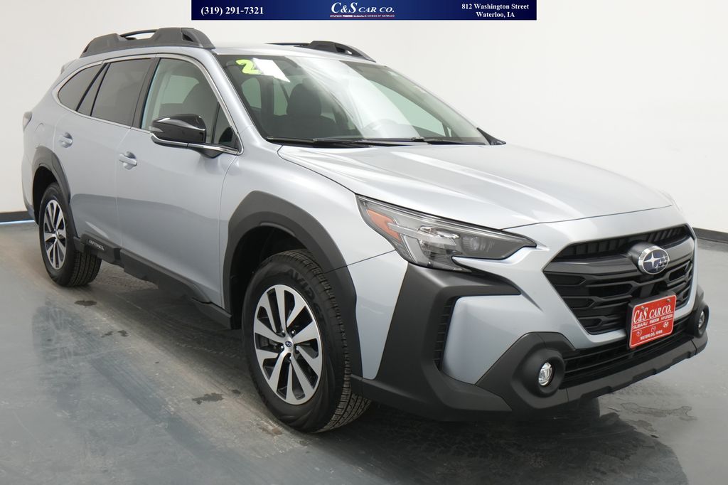 Used 2025 Subaru Outback Premium SUVs